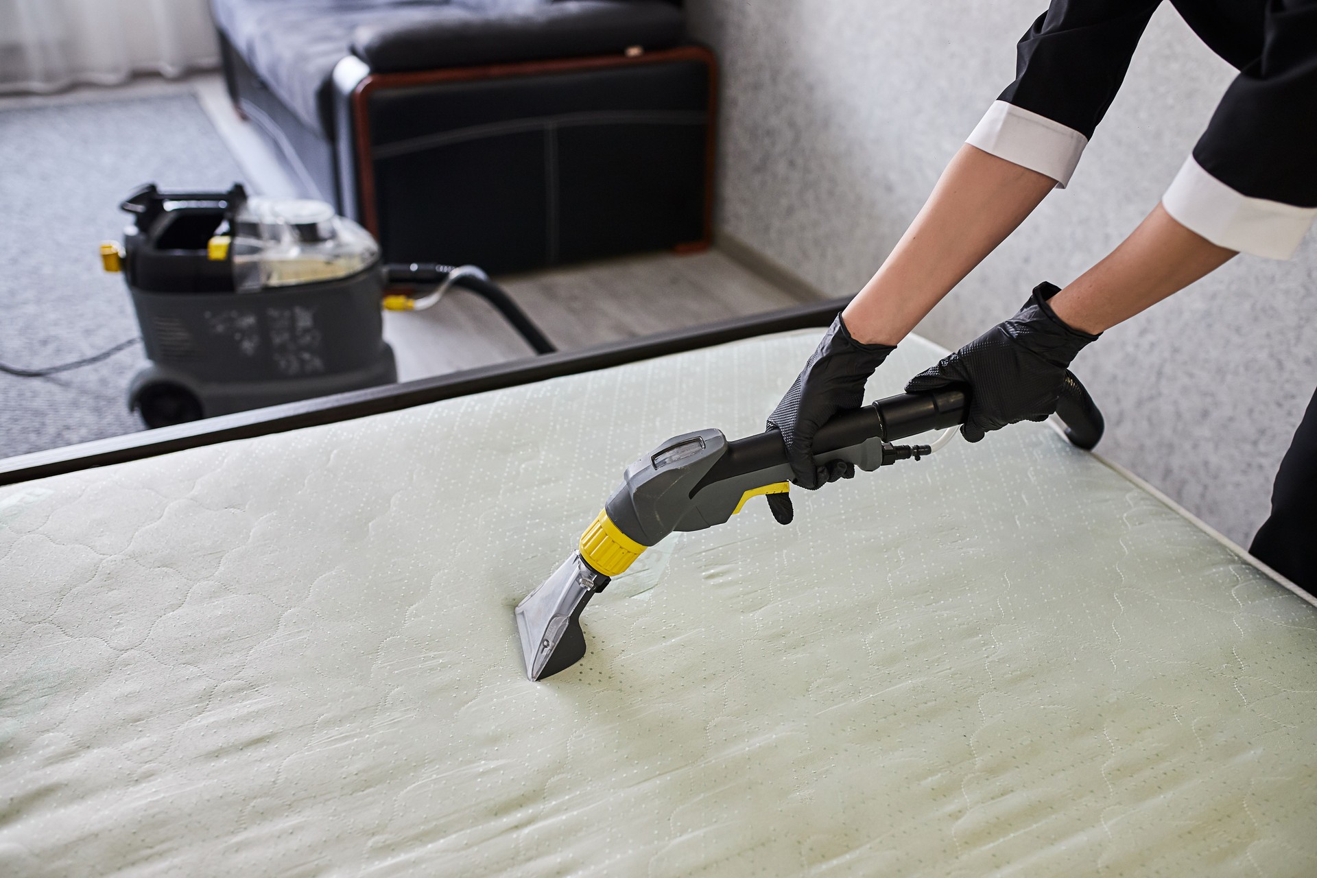 Nettoyage matelas à domicile en Essonne – Injection/extraction professionnelle contre taches, bactéries et acariens par Captain Cleaner